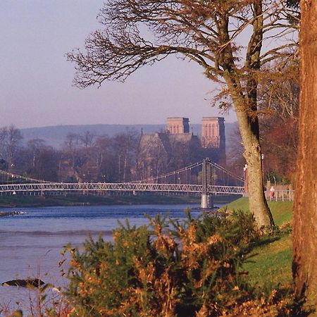 Inverness Student Hotel Bagian luar foto