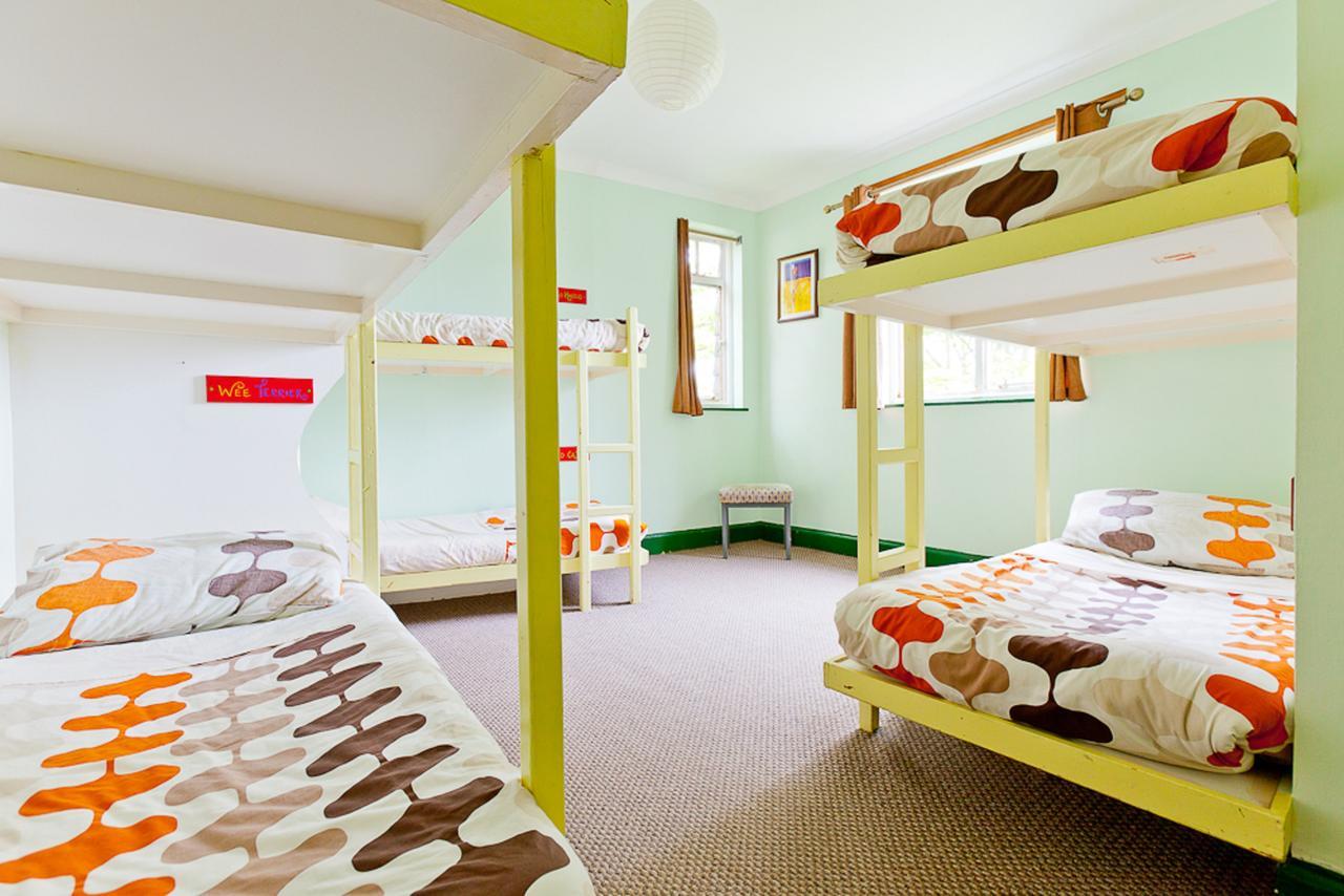 Inverness Student Hotel Bagian luar foto