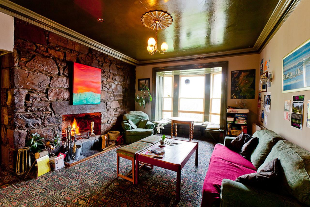 Inverness Student Hotel Bagian luar foto