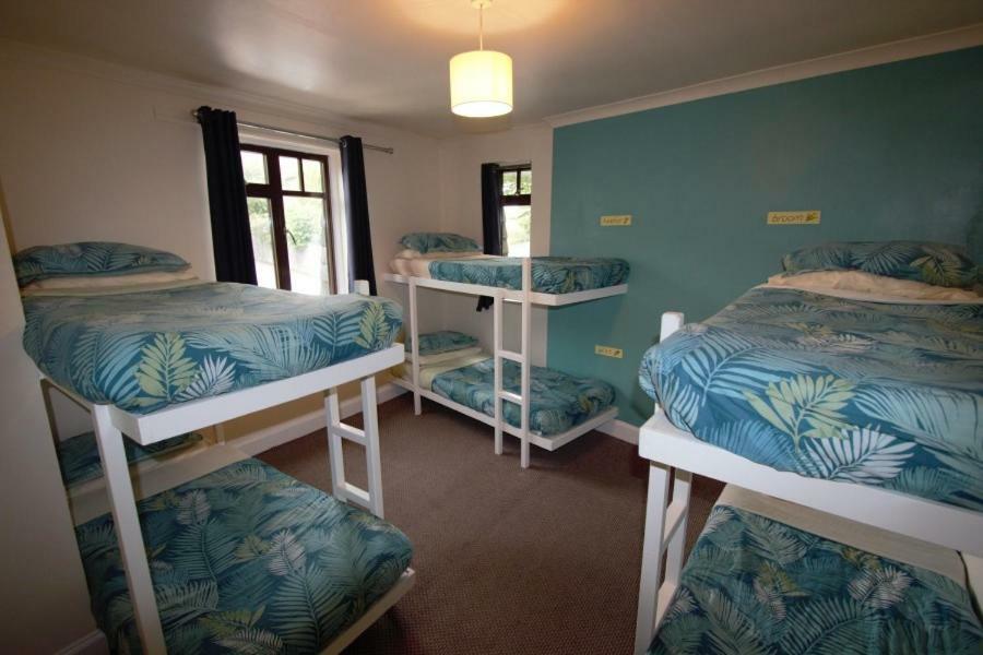 Inverness Student Hotel Bagian luar foto